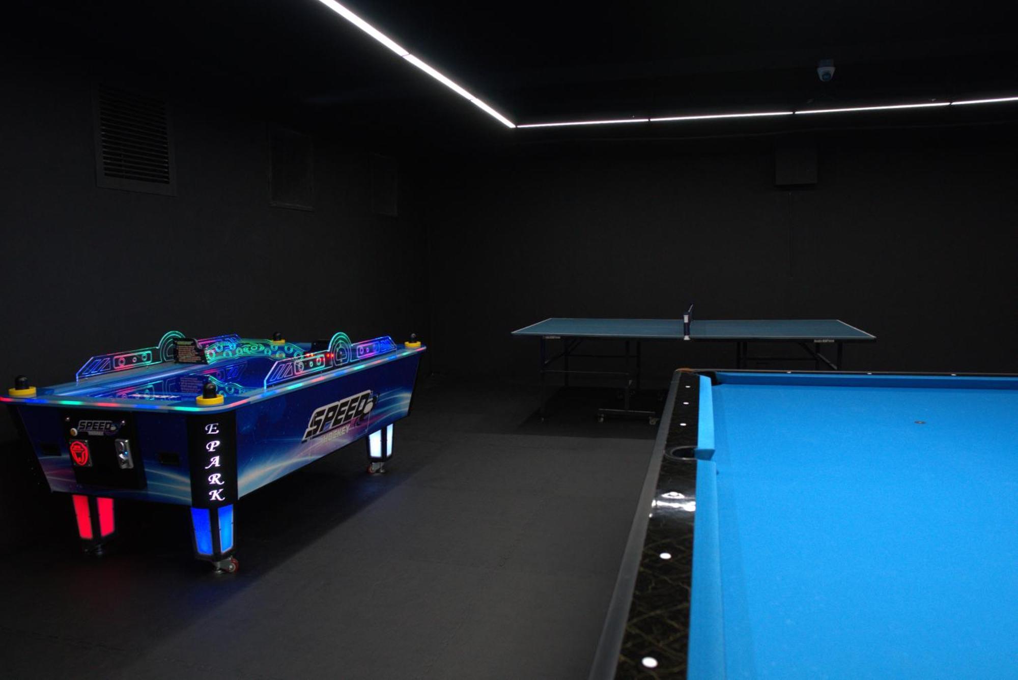 Luxent 4* Quezon City
