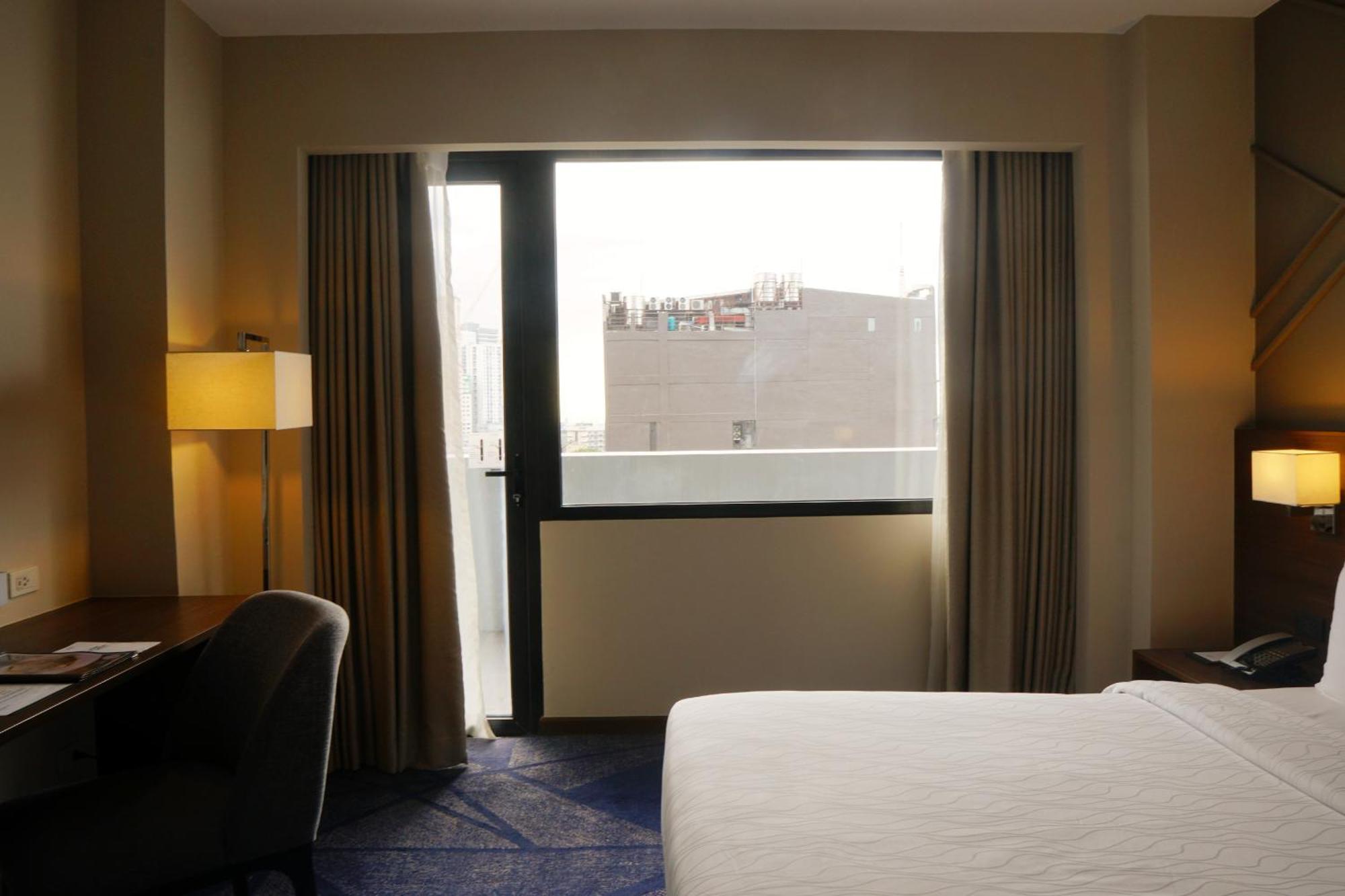 Luxent Hotel 4*